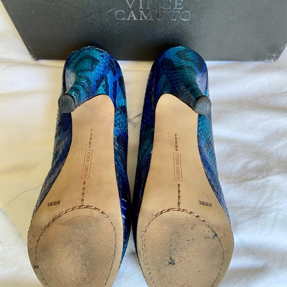 Vince Camuto snake skin heel - Picture 4 of 7